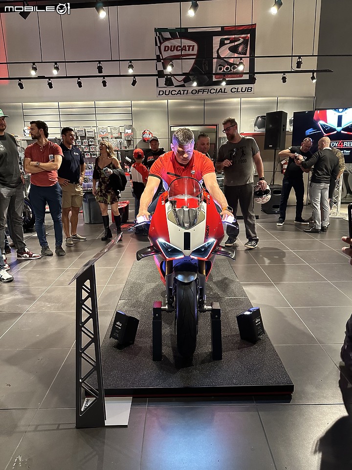 點我看大圖 Ready 4 Red, Ducati 2023新車巡迴展