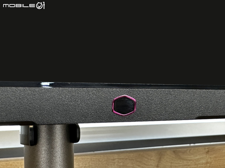[開箱] 量子點Mini LED 4K螢幕！Coolermaster TEMPEST GP27U！