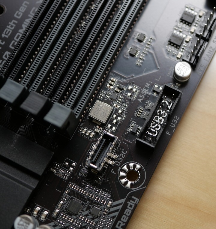 13代中階性價裝機取向 B760 GAMING X AX DDR4 開箱