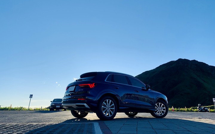 Audi 2022 Q3 SUV 35 TFSI Advanced換車及開箱心得 (文長圖多)