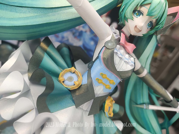 點我看大圖 VOCALOID 初音未來(魔法未來2019 Ver.) 紙模型 製作 Paper Craft ペーパークラフト