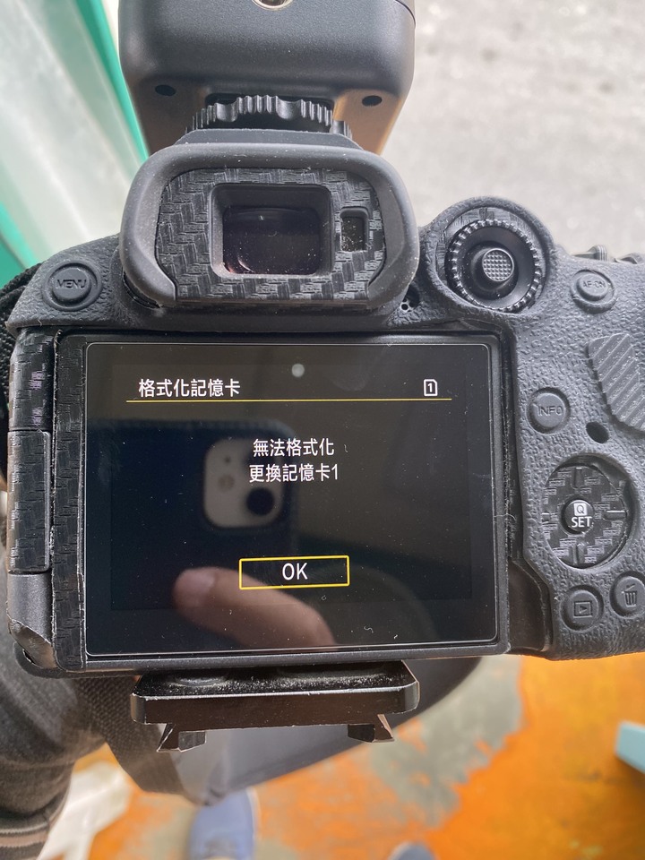 canon r7會挑卡？