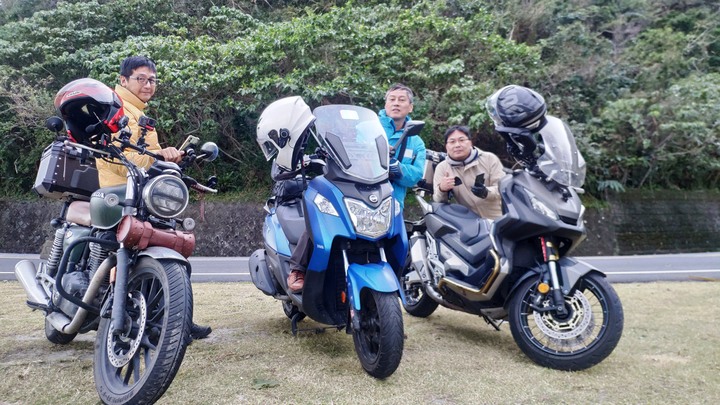 瑞穗溫泉.崇德海灘.重機旅行. CB350. XADV 750車主心得分享, 沙坑脫困 Joymax Z300