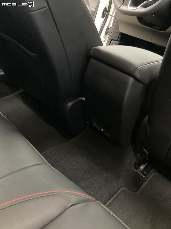 <分享> Focus wagon MK4.5 ST-line 實車內外不專業分享