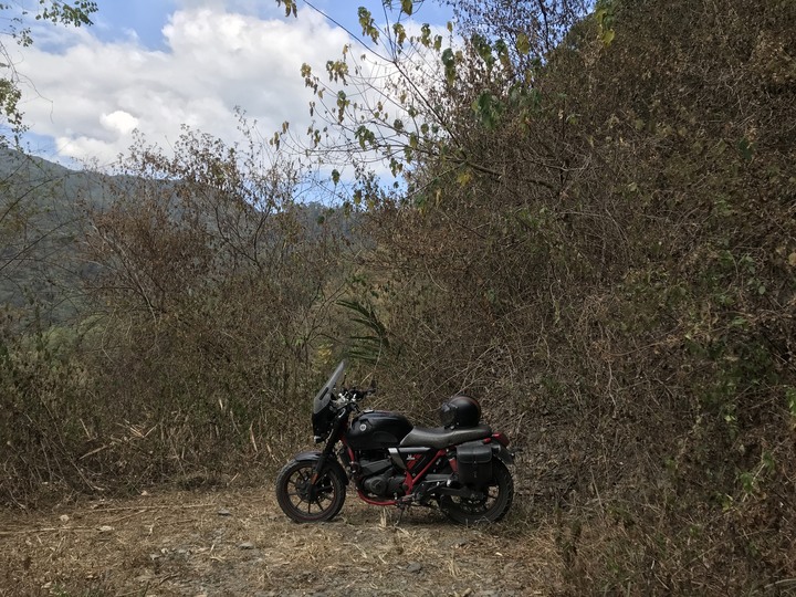 革命前夕之臨時起意摩托車環島旅行