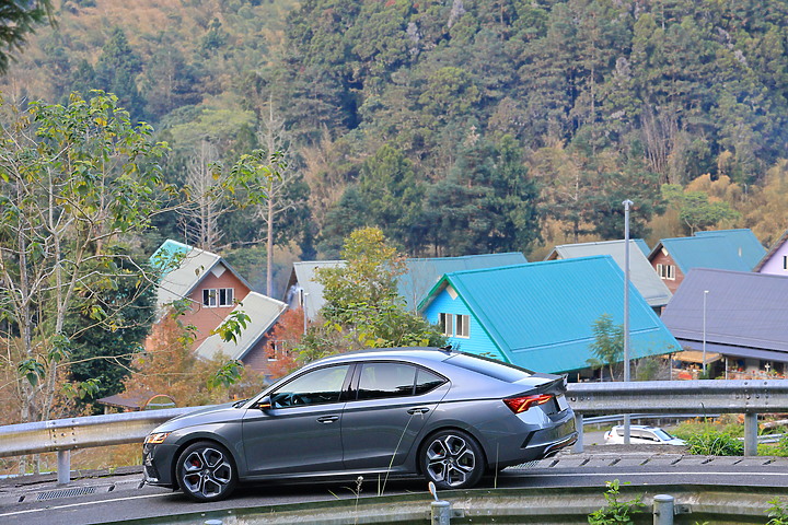 (映像分享) 快意悠遊in嘉義阿里山 feat. Škoda Octavia RS