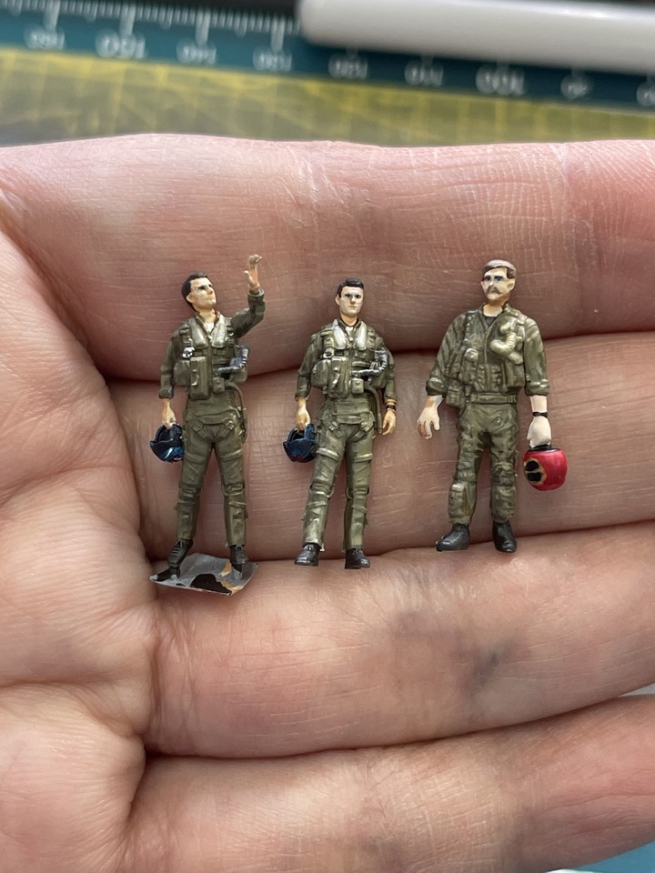 阿湯哥出場了! 和你砌1/72「捍衛戰士：獨行俠」的主角人物模型！