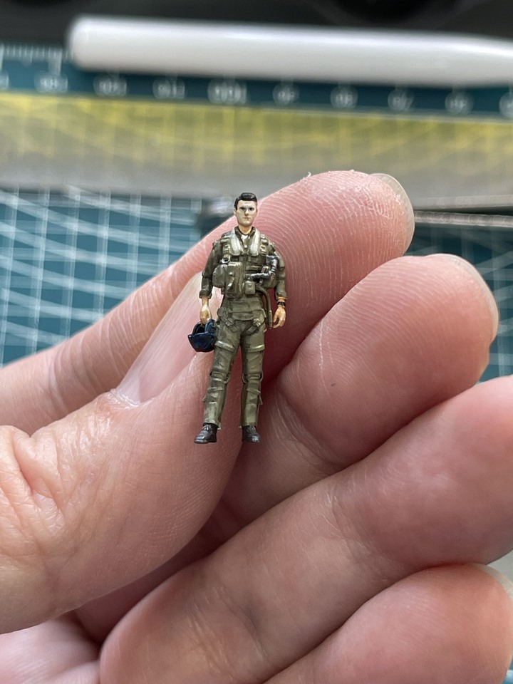 阿湯哥出場了! 和你砌1/72「捍衛戰士：獨行俠」的主角人物模型！