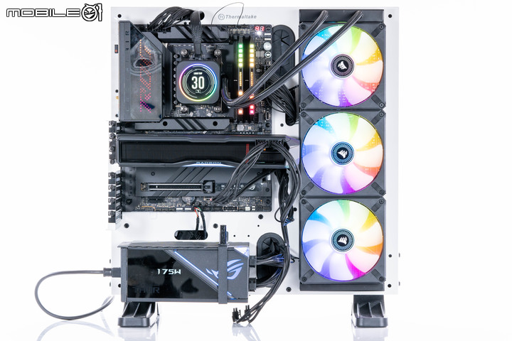 Thermaltake 曜越 Core P3 TG Pro 機殼試用 完全展現火力配備的開放平台