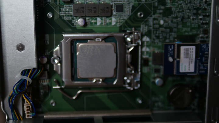 QNAP TVS-672x i3升級cpu i7 8700
