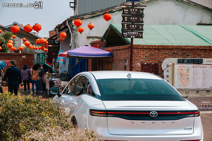 Toyota Crown 2.5 Hybrid 貴族版試駕｜勇於突破但溫暖依舊，與第四代Crown睽違五十年後的相遇！