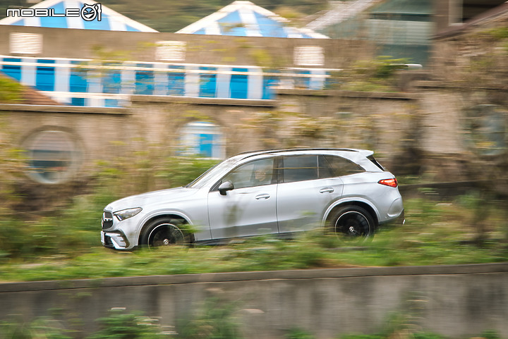 Mercedes-Benz GLC 200 4MATIC 試駕|改款力道強勁,品牌銷售一哥當之無愧!
