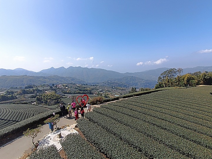 一三一四景觀台，值得一生至少遊一次的無敵美景，附掛路過的瑞太資訊站 — 春遊阿里山西北廊道 第四部