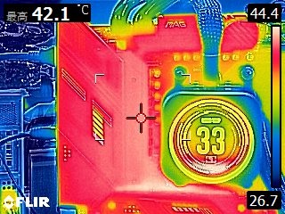 微星 MAG X670E TOMAHAWK WIFI 主機板開箱 以實用導向為核心的性價比選擇