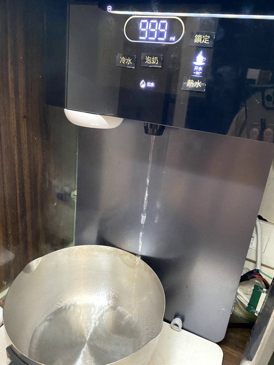 用最沒負擔的方式喝水:海爾頂級瞬熱式飲水機簡易DIY