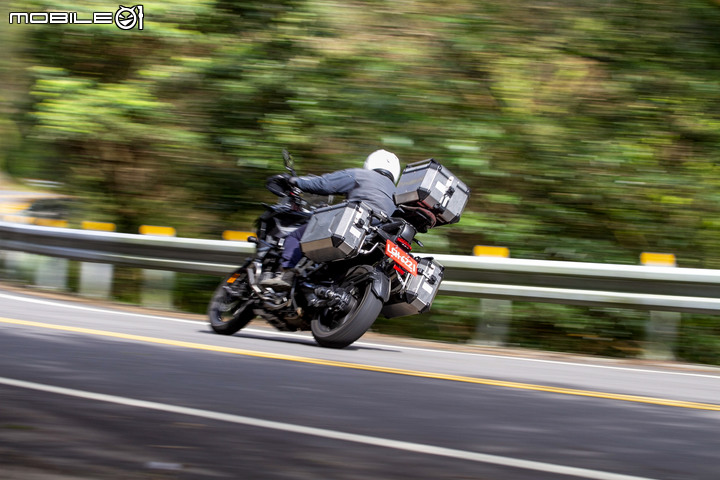 TRIUMPH Tiger 1200 GT Explorer試駕|外在野內在狂 英倫特調旗艦多功能車!