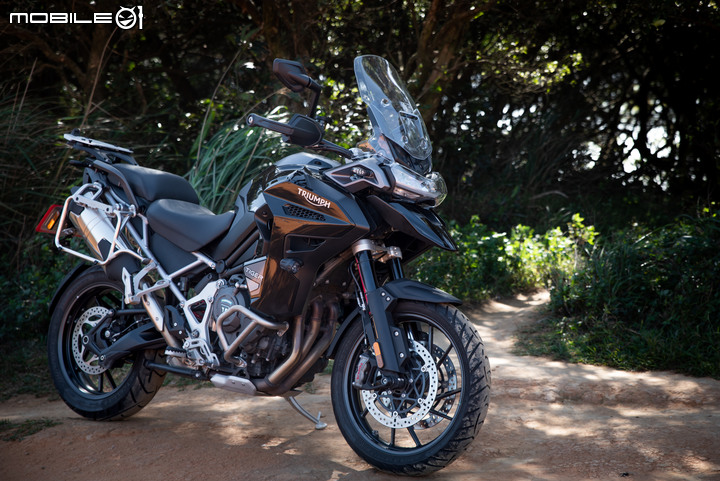 TRIUMPH Tiger 1200 GT Explorer試駕|外在野內在狂 英倫特調旗艦多功能車!