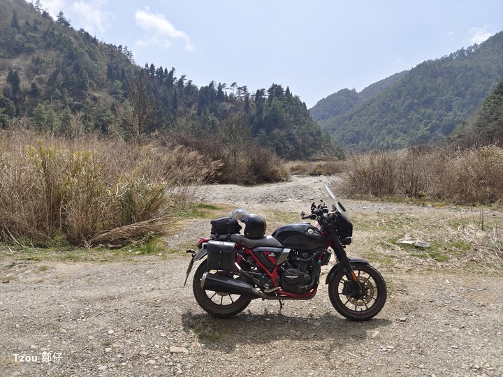 野人浪旅－－驚蟄時分的大野狼環島浪居旅行