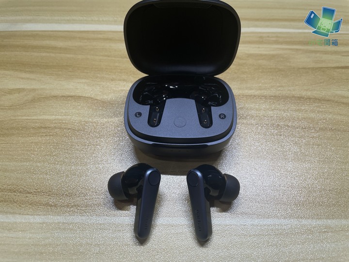 【小宅開箱】讓小編愛不釋手的耳機，Earfun Air Pro3 降噪真無線耳機開箱，電腦手機兩邊通，藍芽5.3超低