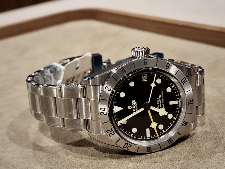 點我看大圖 「初嚐勞力士集團的美好」TUDOR BLACK BAY PRO GMT 帝舵碧灣專業型兩地時區腕錶 (圖多文長)