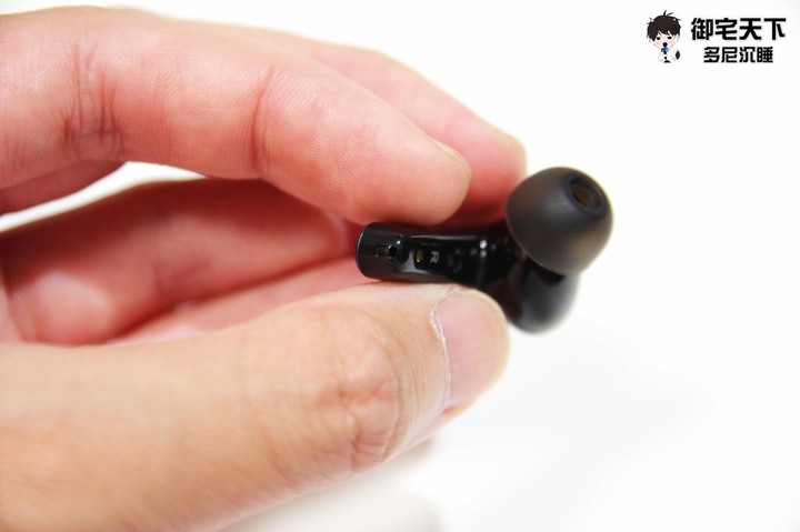 開箱|EarFun Air Pro 3 降噪真無線藍牙耳機 - 獲得日本 VGP 金賞獎,世界首款採用 LE-Audio 技術耳機