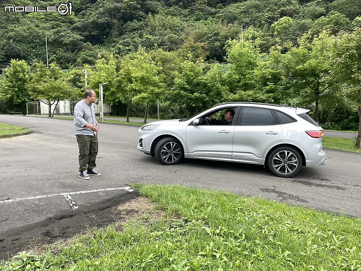 【國內快訊】上路多注意，今日起未依規定禮讓行人將提高罰鍰至3,600元！