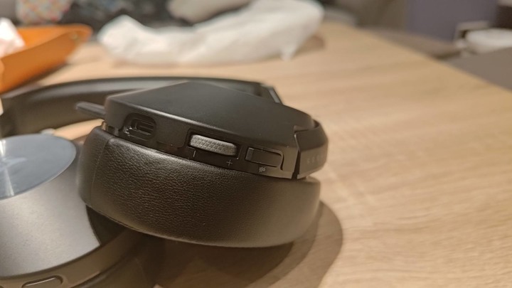 意外的禮物|CORSAIR HS55 WIRELESS CORE 開箱