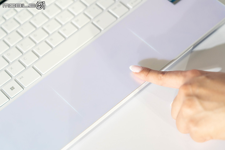 炫彩設計x隱藏式觸控板!LG gram Style 系列登台,售價 59,990 元起