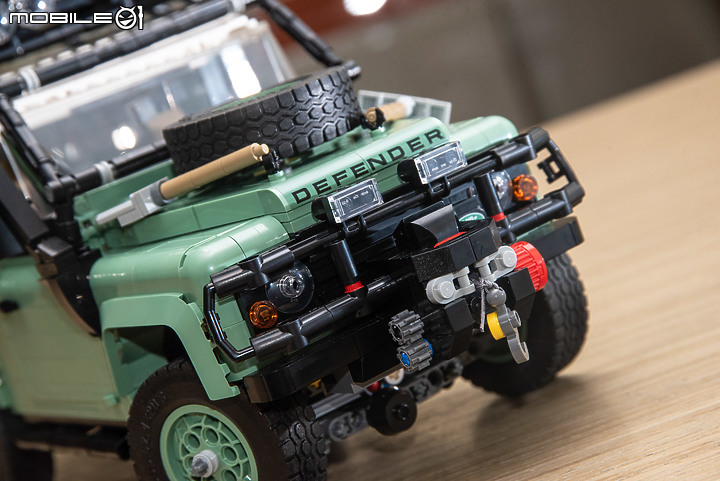 【搶先開箱】4/1號開賣!樂高LEGO 10317 Land Rover Classic Defender 90!