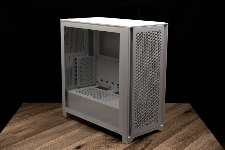 風流散熱的高 CP 選擇，CORSAIR 4000D Airflow 機殼開箱