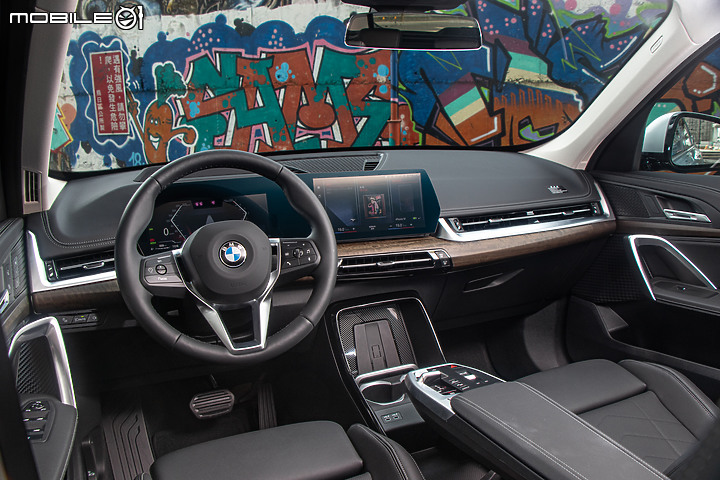 BMW X1 大改款試駕|擺脫稚嫩小毛頭,擁抱家用更成熟!