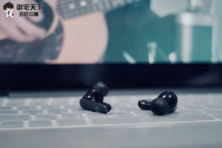 開箱|EarFun Air Pro 3 降噪真無線藍牙耳機 - 獲得日本 VGP 金賞獎,世界首款採用 LE-Audio 技術耳機