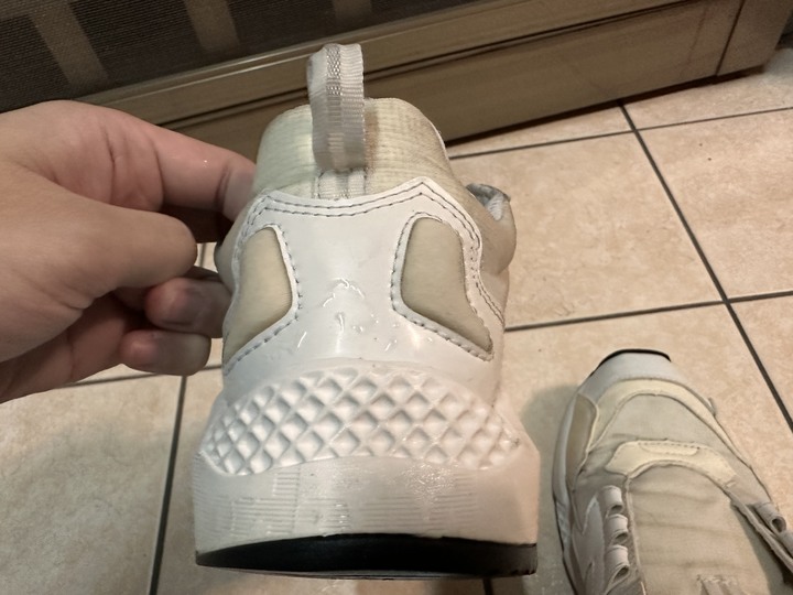 大家跑鞋是送洗還是自洗呢？