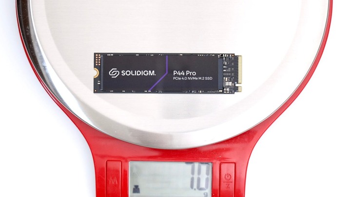 你一定認識的那個他，轉身帶來新速度 Solidigm P44 Pro 2TB