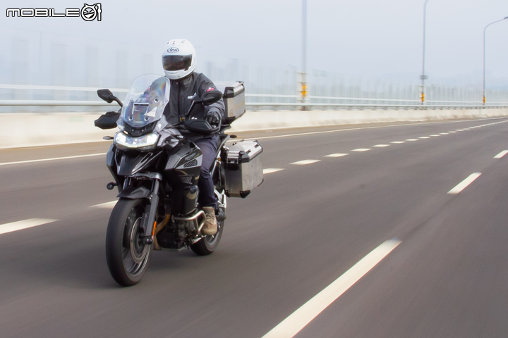 TRIUMPH Tiger 1200 GT Explorer試駕|外在野內在狂 英倫特調旗艦多功能車!