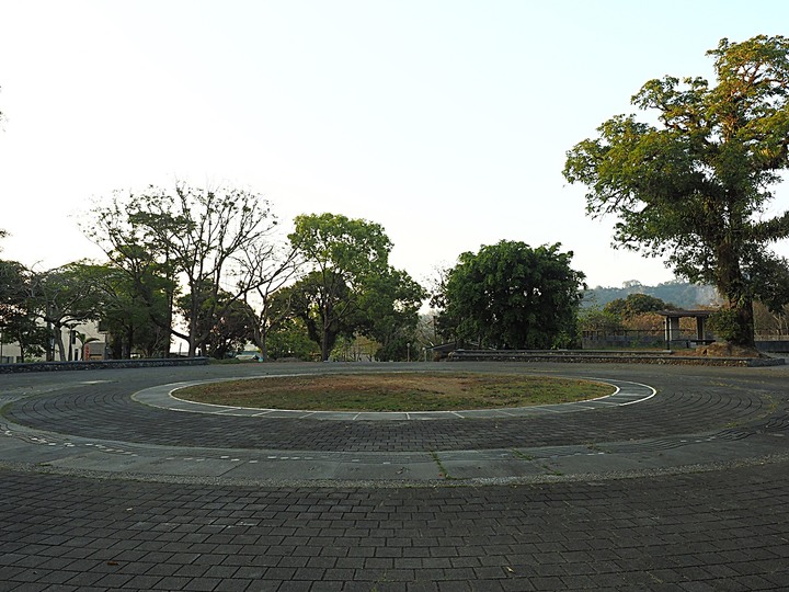 春遊關仔嶺 【嶺頂公園、好漢坡、天梯、木材故事館】、夜宿景大山莊、外掛崁頂福安宮與西口小瑞士