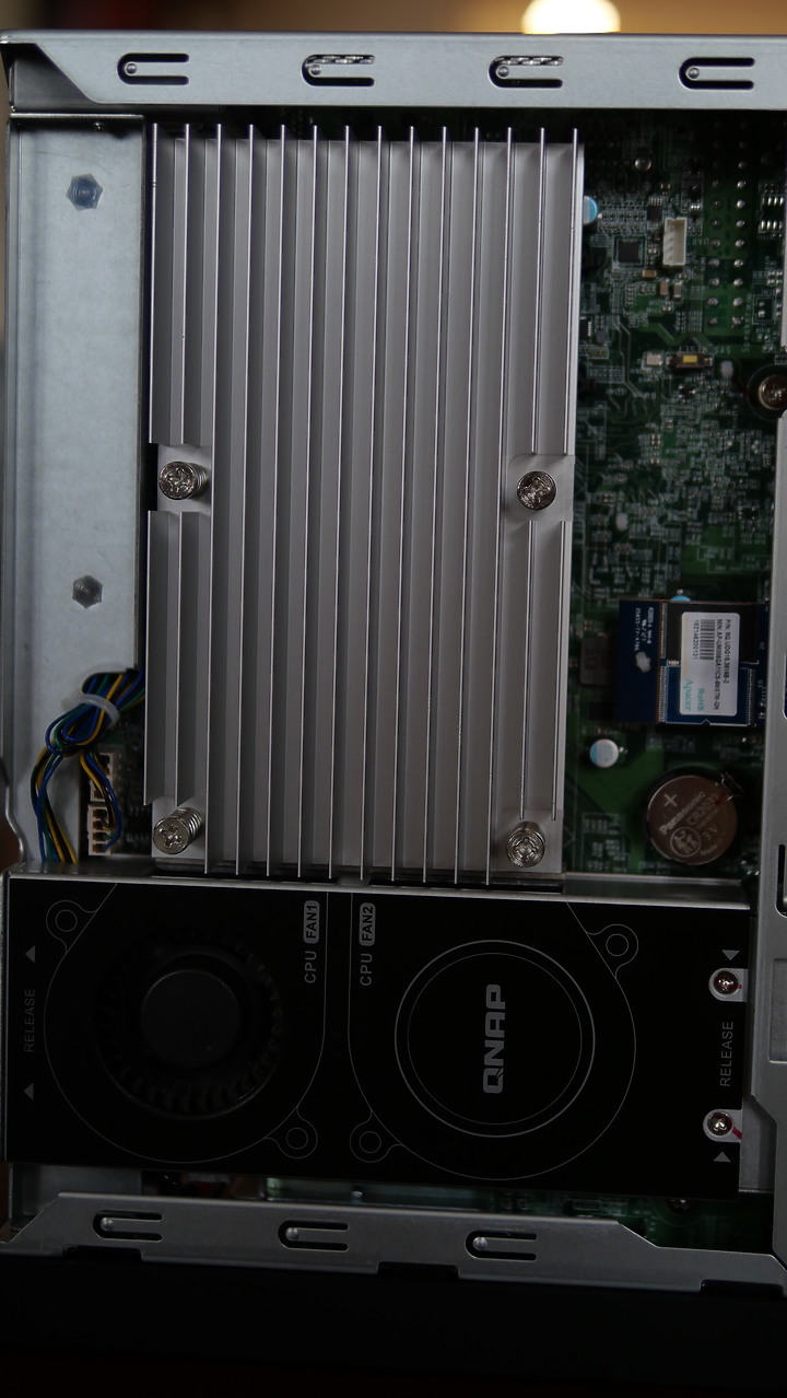 QNAP TVS-672x i3升級cpu i7 8700