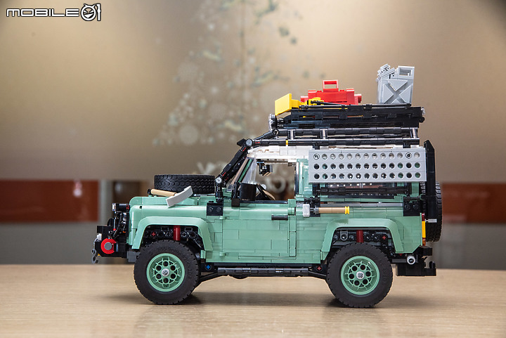 【搶先開箱】4/1號開賣！樂高LEGO 10317 Land Rover Classic Defender 90！