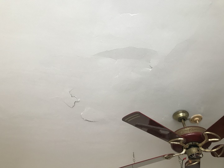 天花板及牆角龜裂 掉落可能 如何修繕請教？