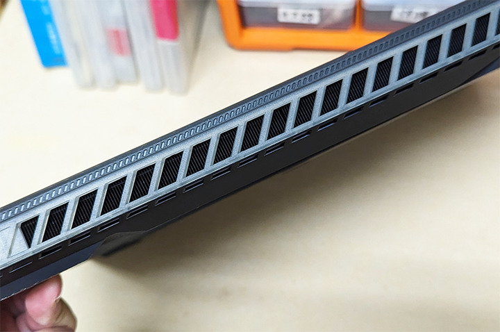 ROG SCAR 18 (G834JZ) 純開箱+bios 307 3DMARK跑測…