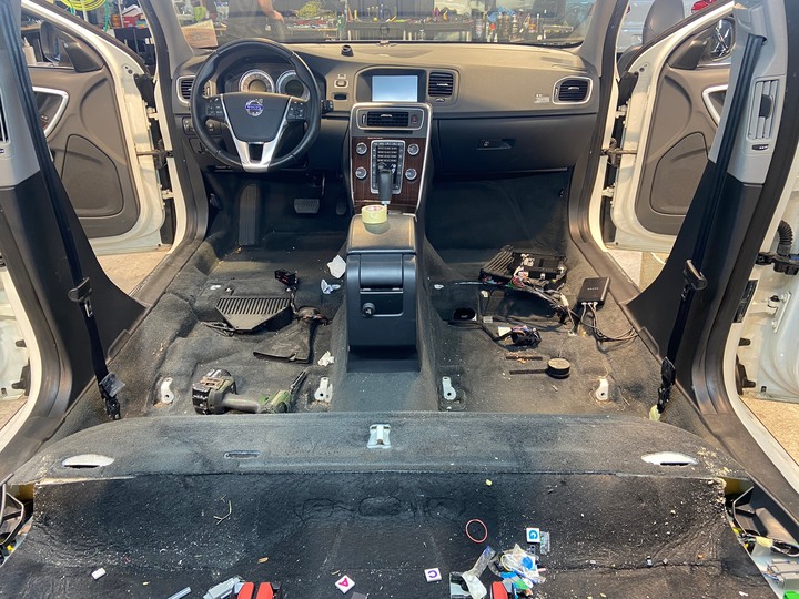 中古車的第一次內裝清潔
