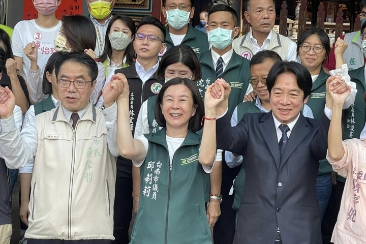 起訴書爆內幕 郭再欽：上次選花3千萬 這次要上億 邱莉莉：傢伙都賣掉 跟郭信良拚了