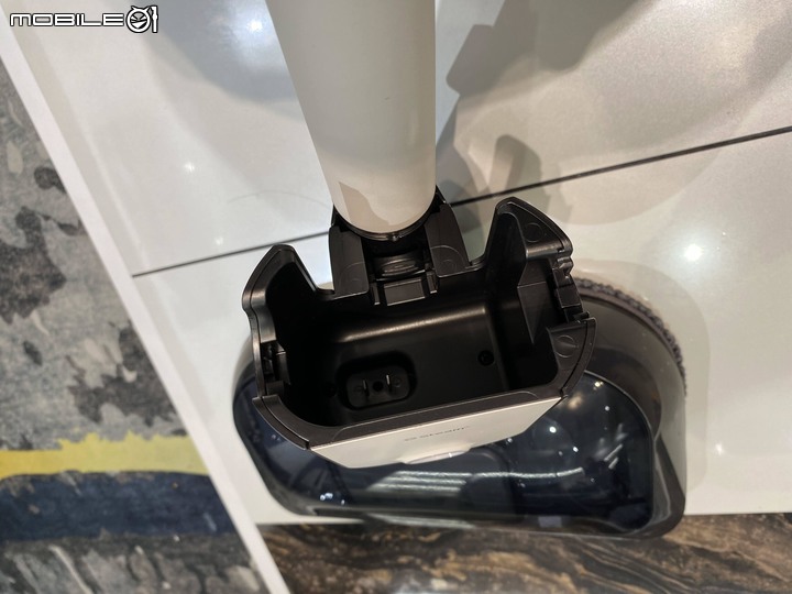 【現場體驗】LG A9 TS 蒸氣系列濕拖無線吸塵器，蒸氣雙旋濕拖蒸乾淨