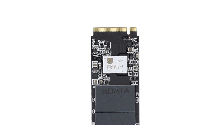 點我看大圖 ADATA LEGEND 850 開箱,不僅創作,傳奇進化
