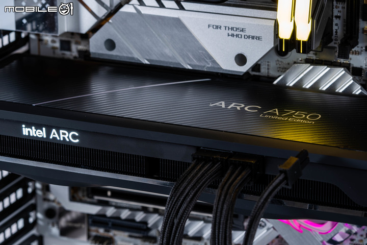 Intel ARC A750 Limited Edition 公版顯示卡開箱實測 規格面上的 1080p 甜品卡