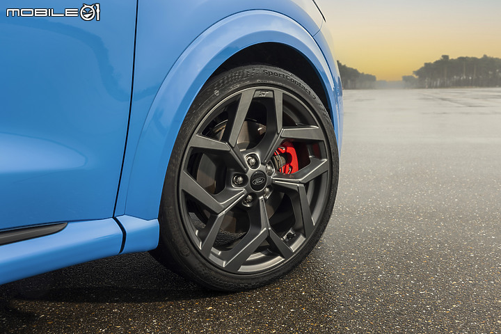 【海外新訊】Ford Puma ST增加新動力，換搭1.0升渦輪搭配48V與七速Powershift變速箱！