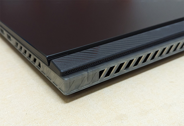ROG SCAR 18 (G834JZ) 純開箱+bios 307 3DMARK跑測…