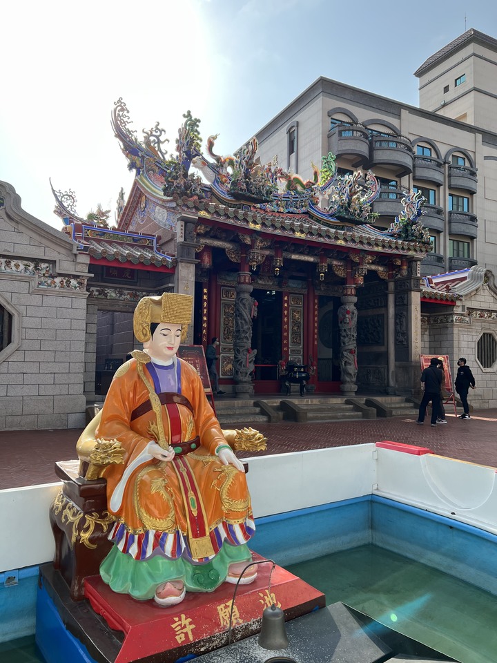 高雄瘋狂網美景點大長征