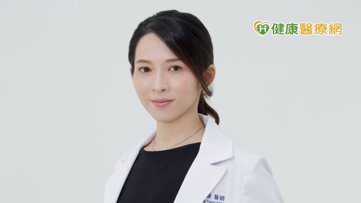 點我看大圖 告別壓抑束胸醫美整形平胸手術助女同志找回自在真我