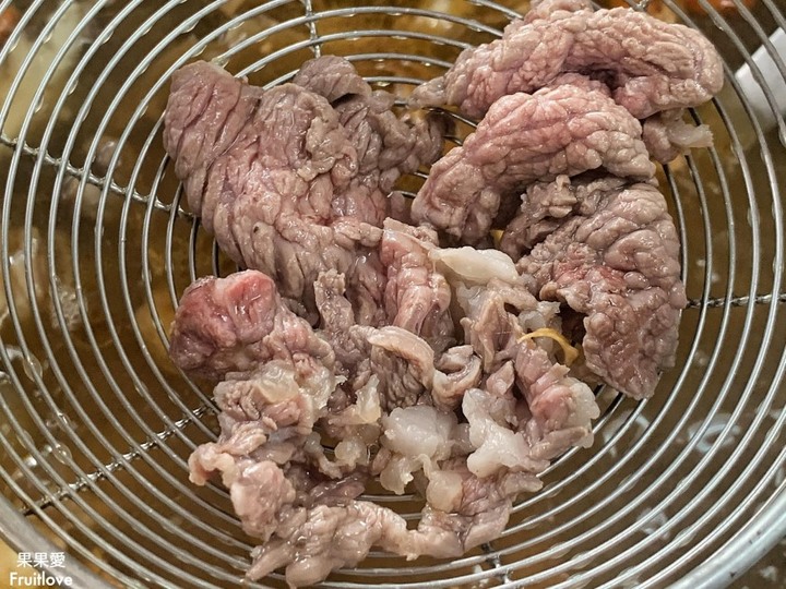點我看大圖 彰化美食-羊肉爐湯頭清香甘甜,肉質鮮嫩沒有羊騷味